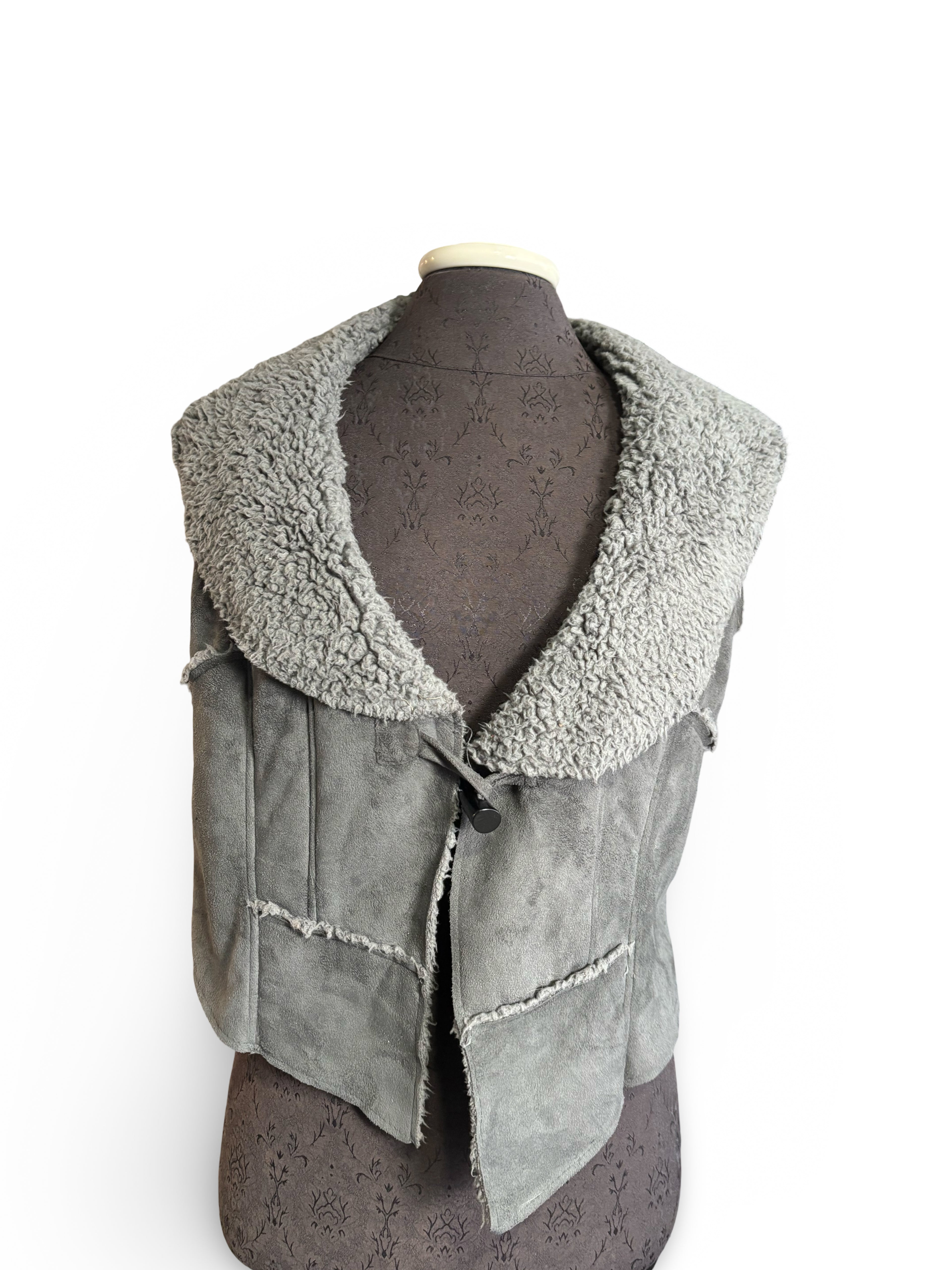 A.byer Suede Like Vest With Fur Collar & Lining