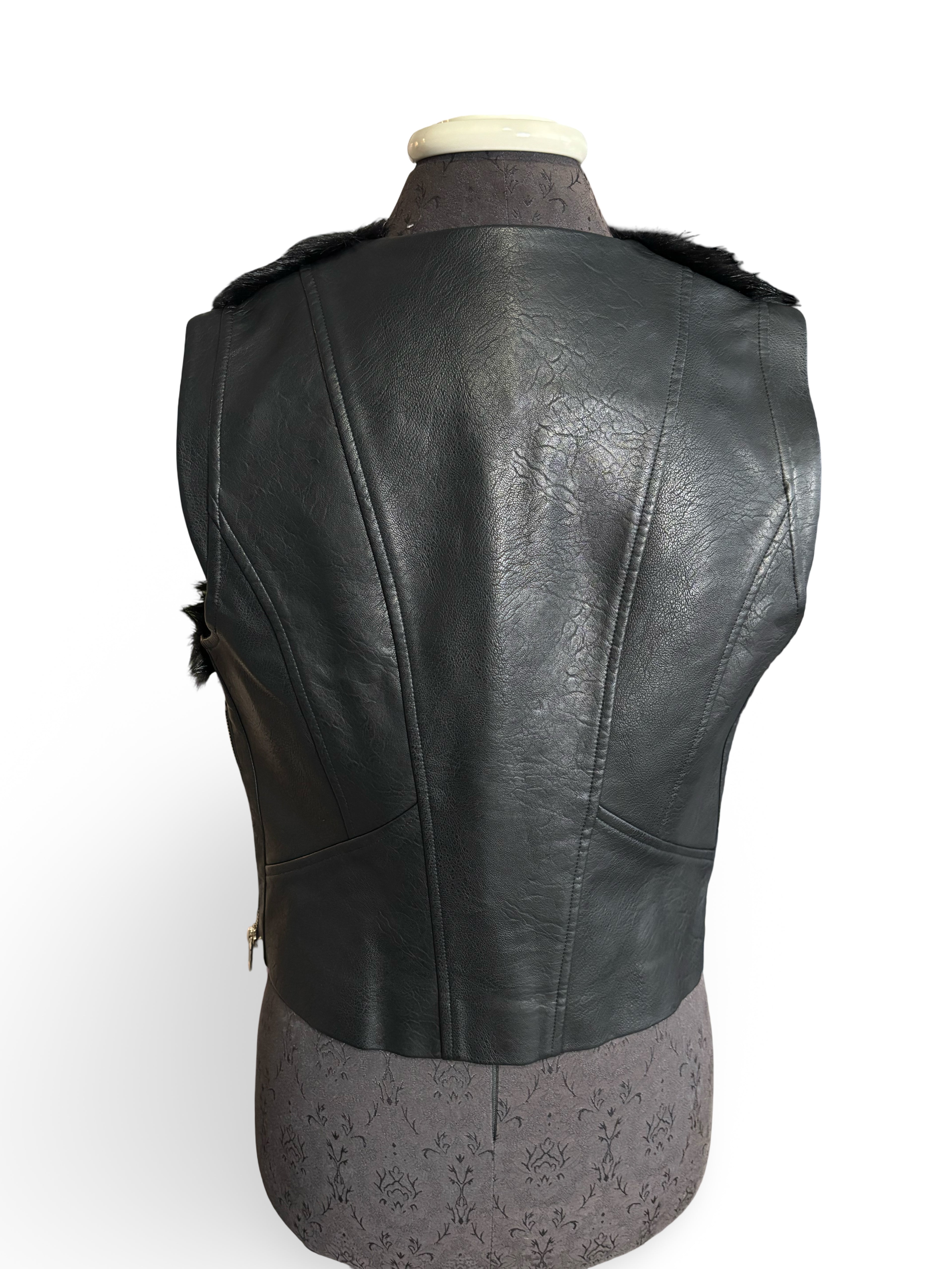 Faux Fur Zipper Closure Vest